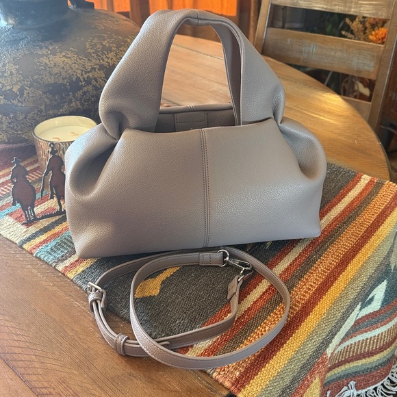 Elegant Taupe Handbag - Picture 3 of 10